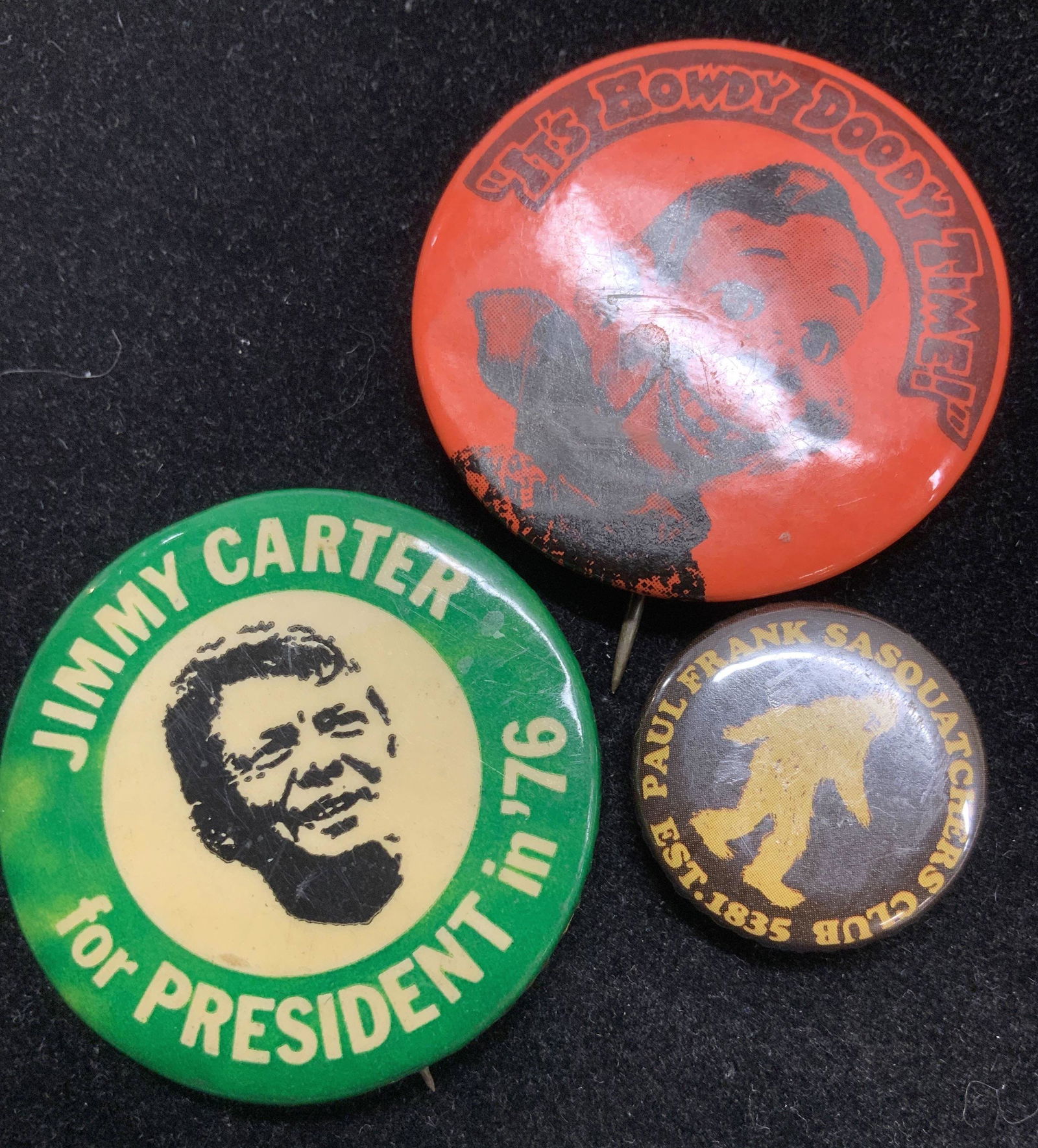 3 Vintage Pins, Jimmy Carter Howdy Doody Sasquatch (1 of 6)