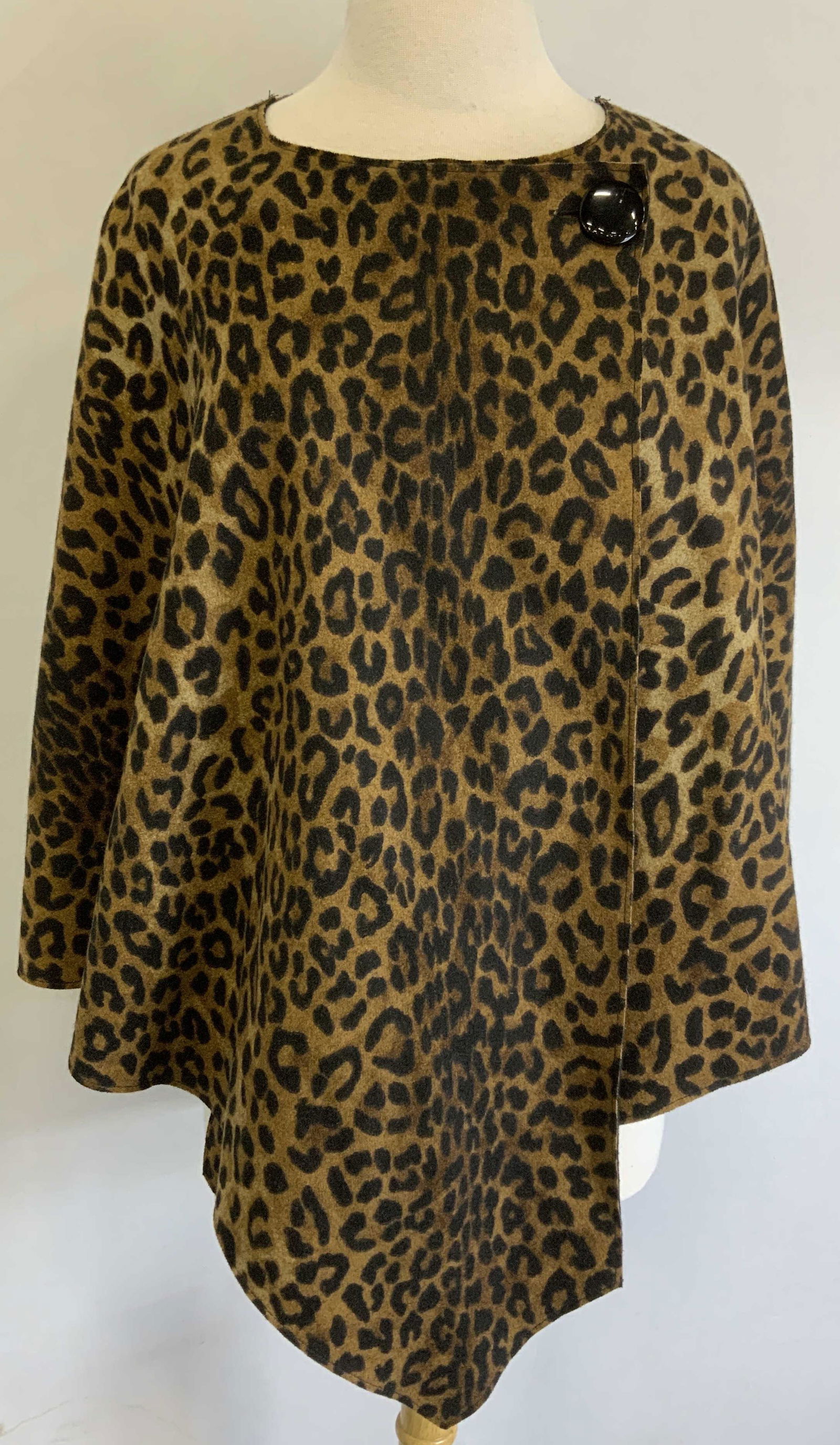 JONES NEW YORK Leopard Print Wool Blend Cape (1 of 6)