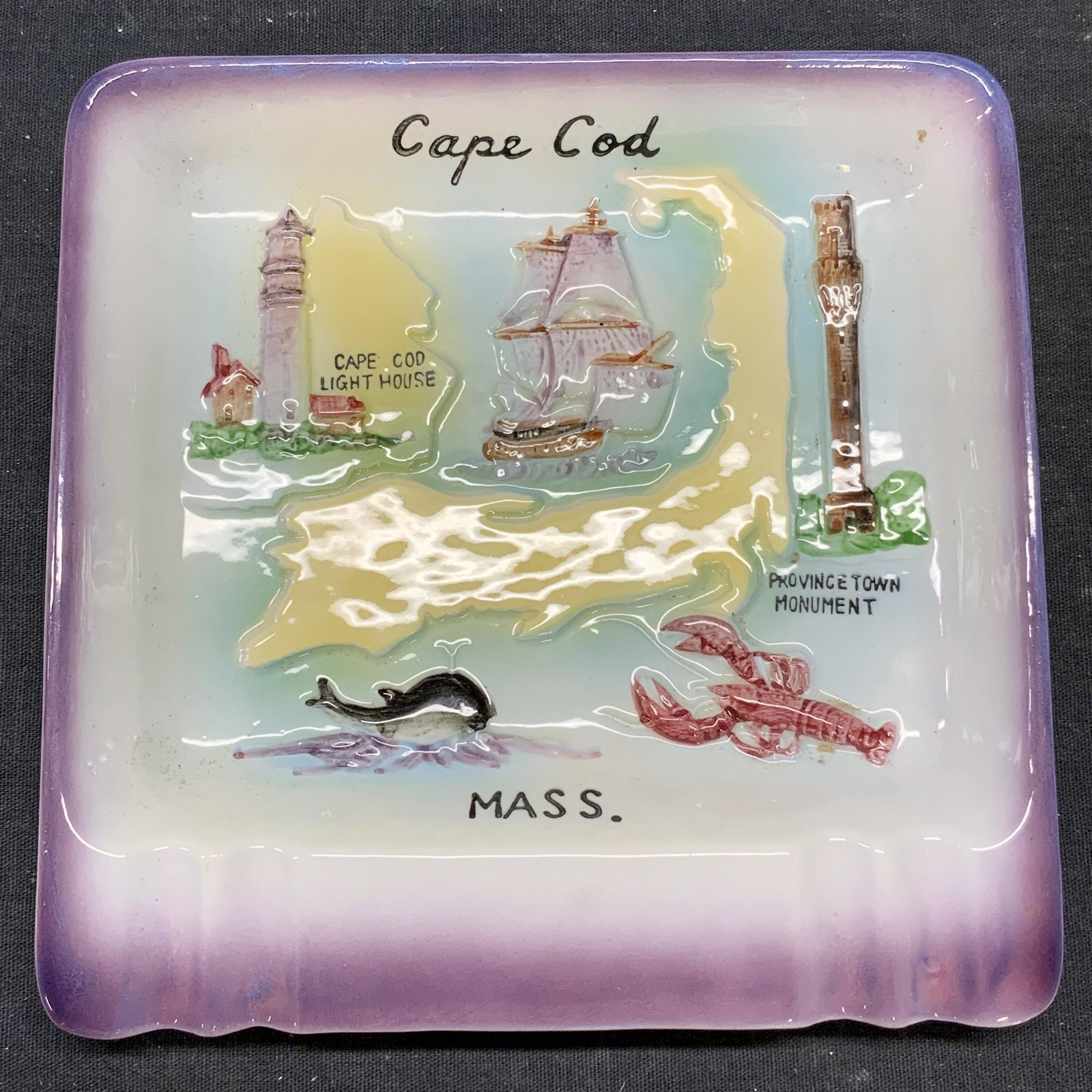 Vtg Hamilton Cape Cod Ceramic Trinket Dish, Japan: Vintage Hamilton Cape Cod travel souvenir trinket dish. Trademarked on sticker to underside. Made in Japan. Some surface wear consistent with exposure. Measures approx. 6 x 6 x 1 inches. Cape cod, cap