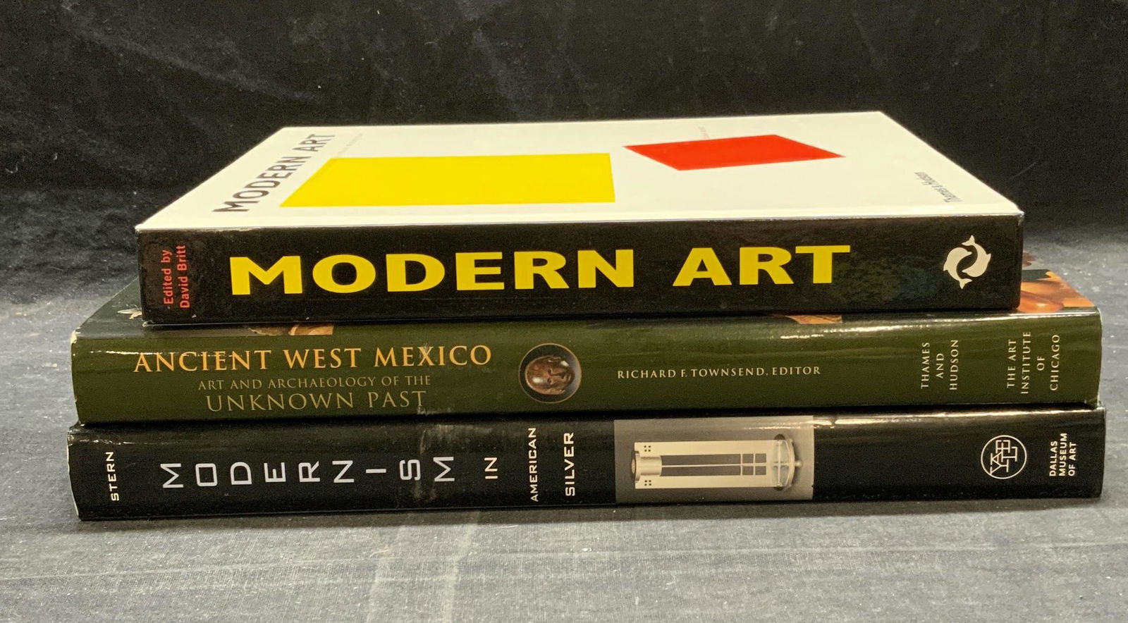 Lot 3 Modern & Ancient Art Books (1 of 7)