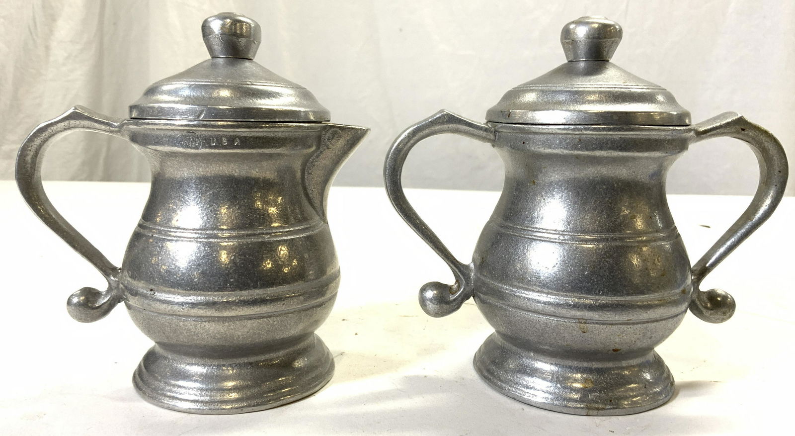 HWP 2 Pewter Creamer & Sugar Vessels W Lids USA (1 of 7)