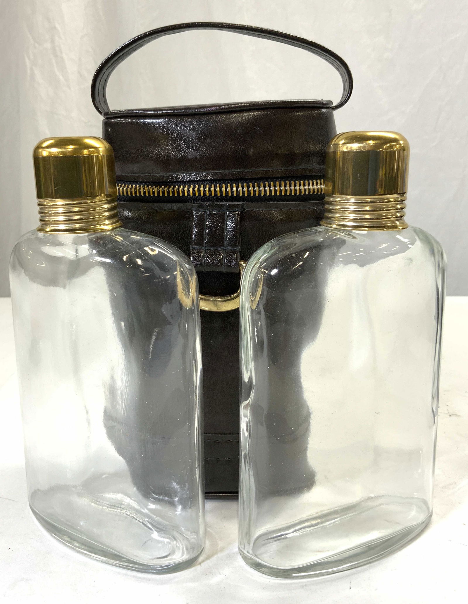 Travel Decanter Set W 2 Bottles & Leather Case (1 of 6)
