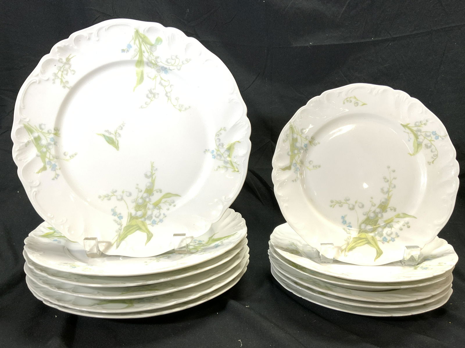 LIMOGES A LANTERNIER 12 Porcelain Plates FRANCE (1 of 6)
