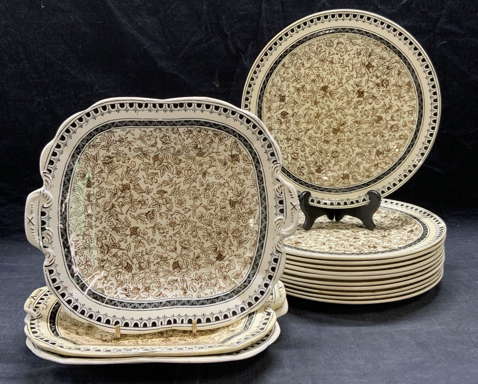 Set 13 Antique WEDGWOOD Porcelain Tableware (1 of 14)