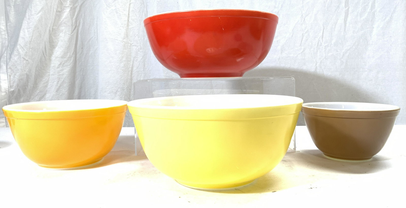 PYREX Lot 4 Glass Bowls Vessels USA (1 of 7)