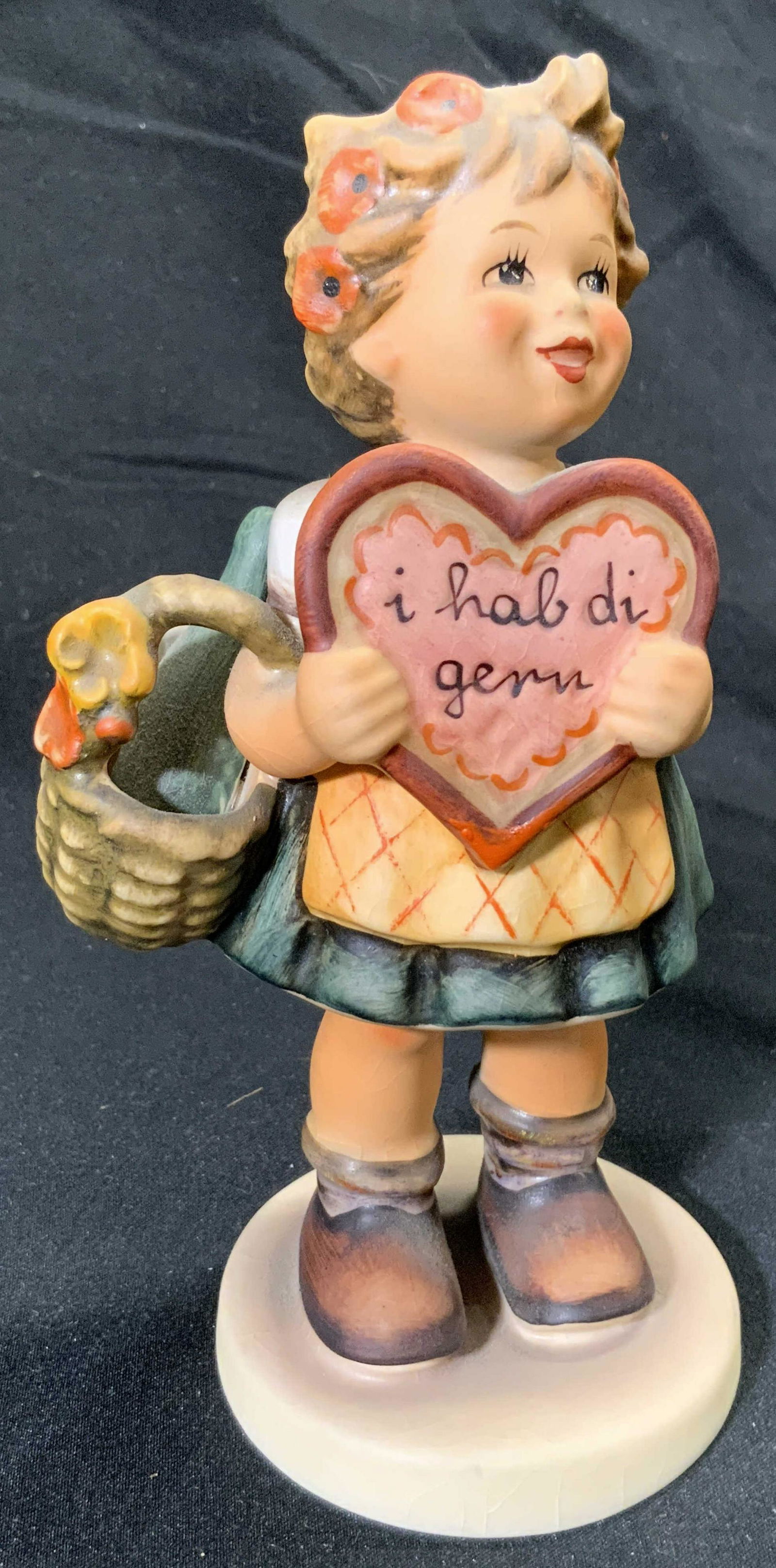 GOEBEL Special Edition Valentine Gift Hummel: Vintage ceramic Valentine Gift Hummel. Underside signed EXCLUSIVE SPECIAL EDITION No.1 FOR MEMBERS OF THE GOEBEL COLLECTORS' CLUB Goebel W. Germany 1972. Reverse signed MJ HUMMEL. Measures approx 5.25