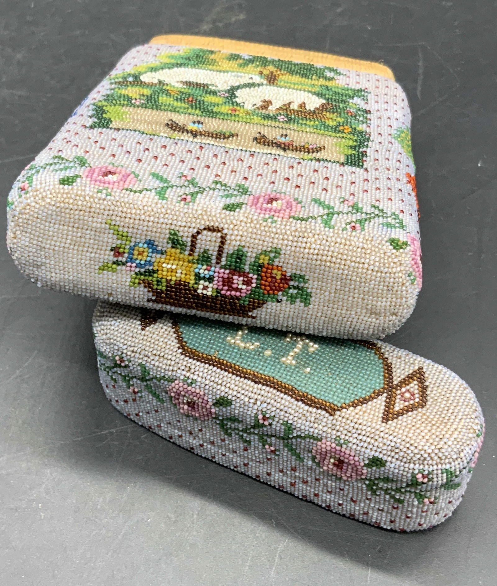 Vintage Seed Beaded Case (1 of 9)