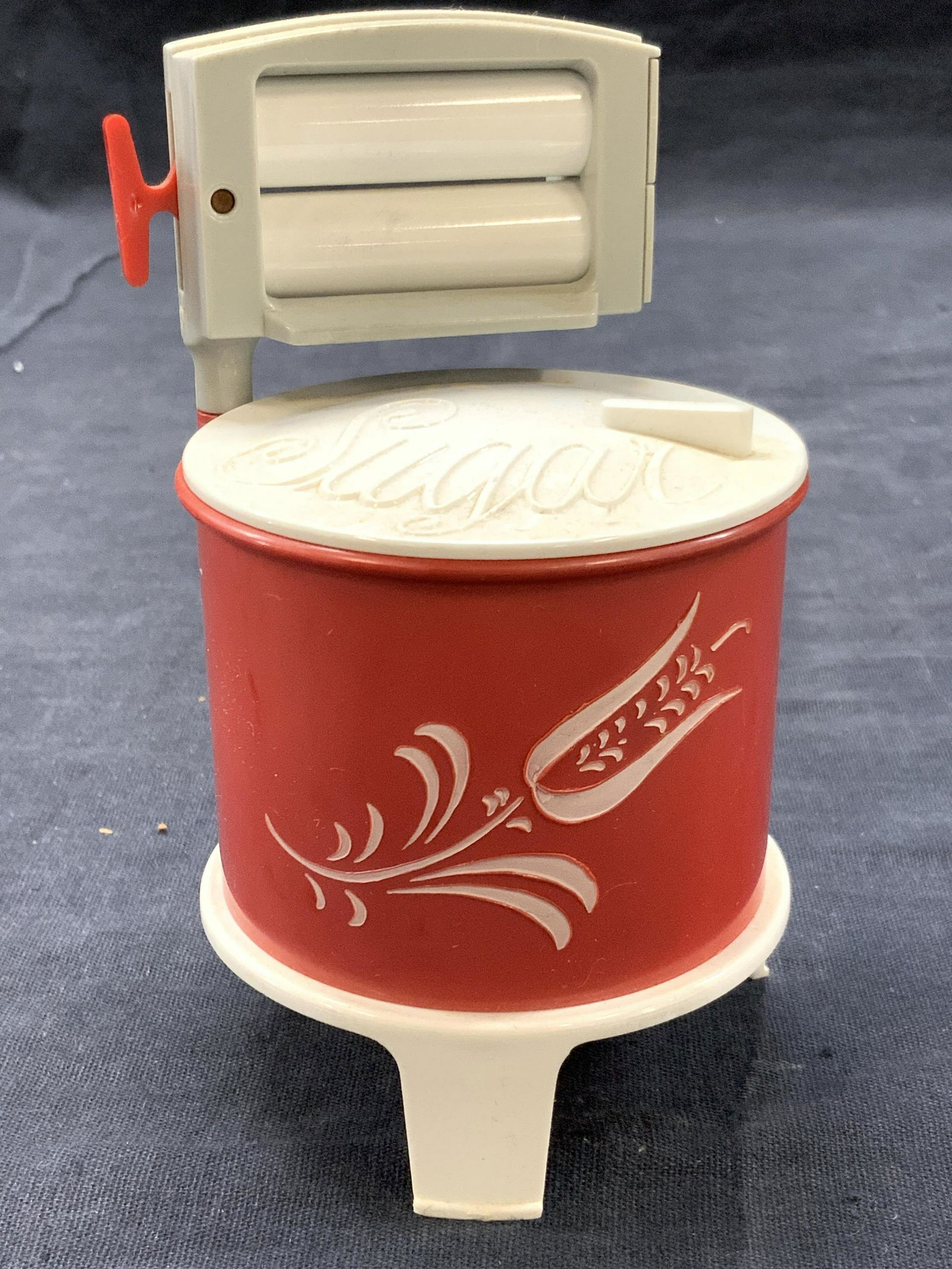 Vintage Novelty Washing Machine Salt Shaker (1 of 7)