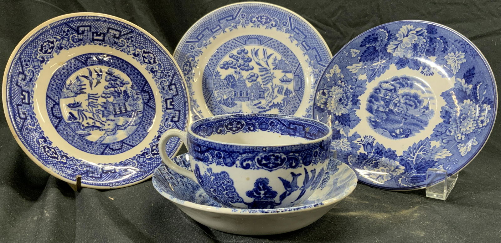Lot5 Vintage Blue Willow Porcelain Plates & Teacup (1 of 9)
