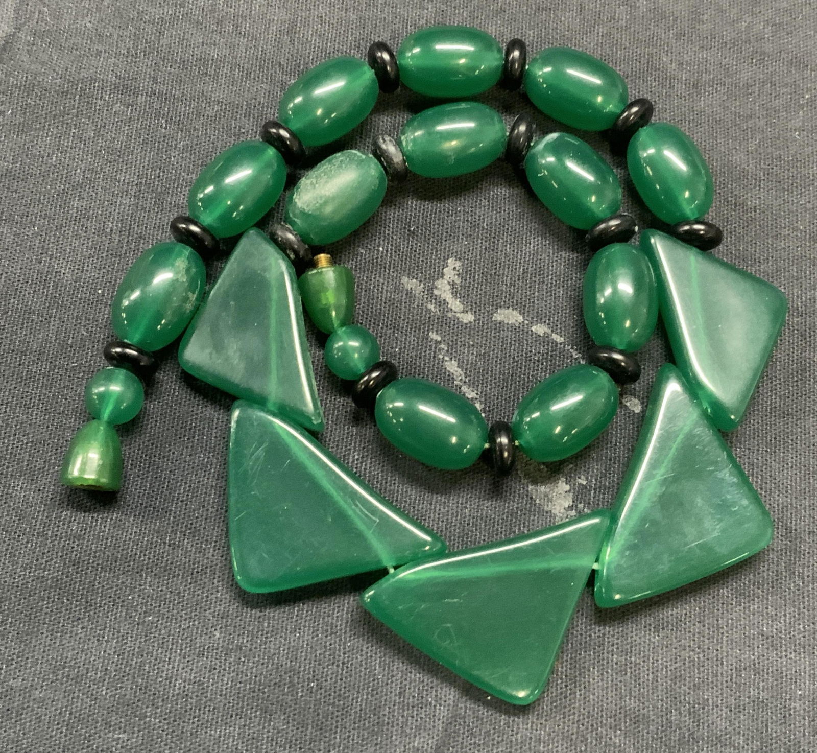 Green Chunky Beaded Costume Necklace (1 of 6)