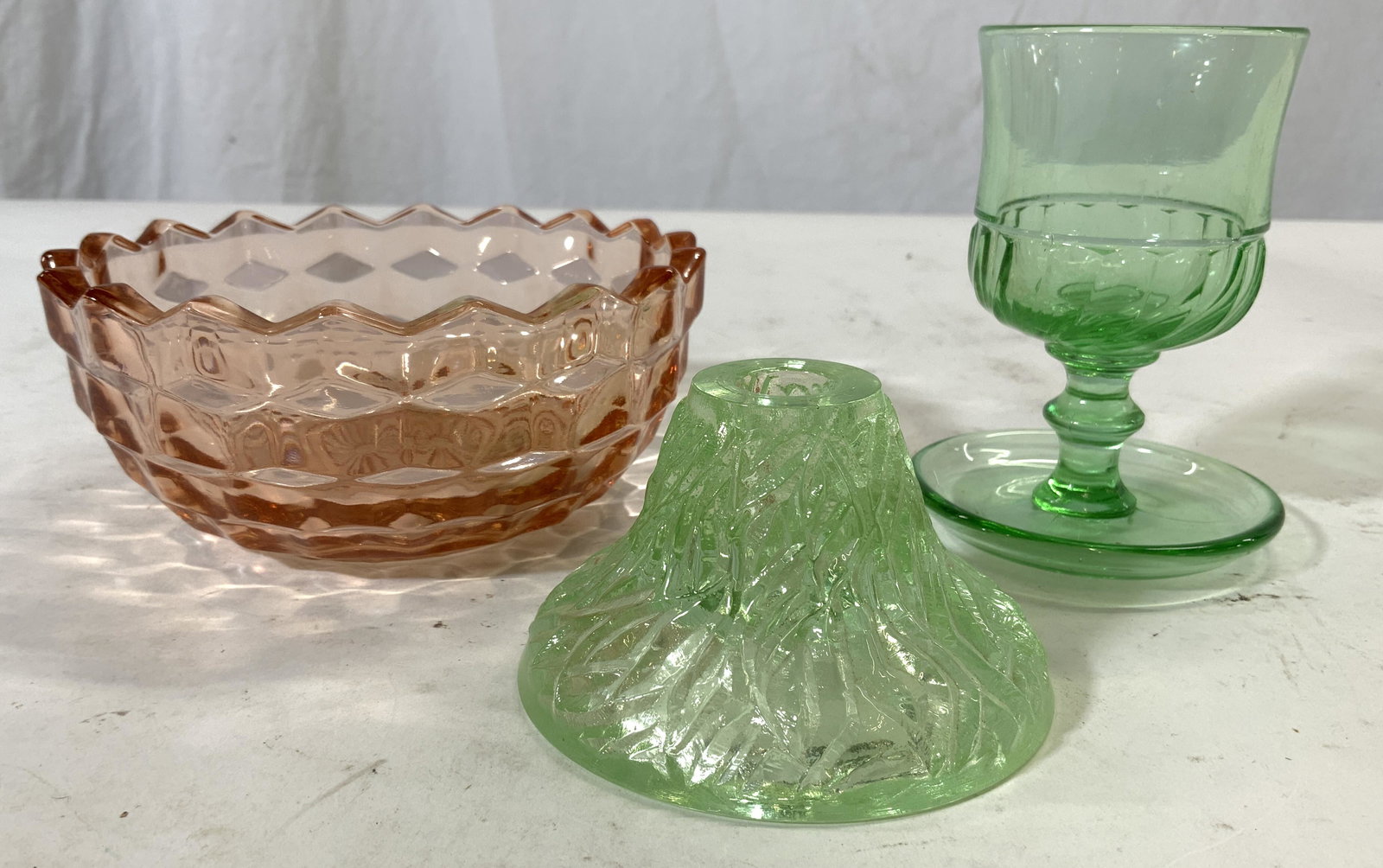 Lot 3 Assorted Art Glass Accessories (1 of 6)