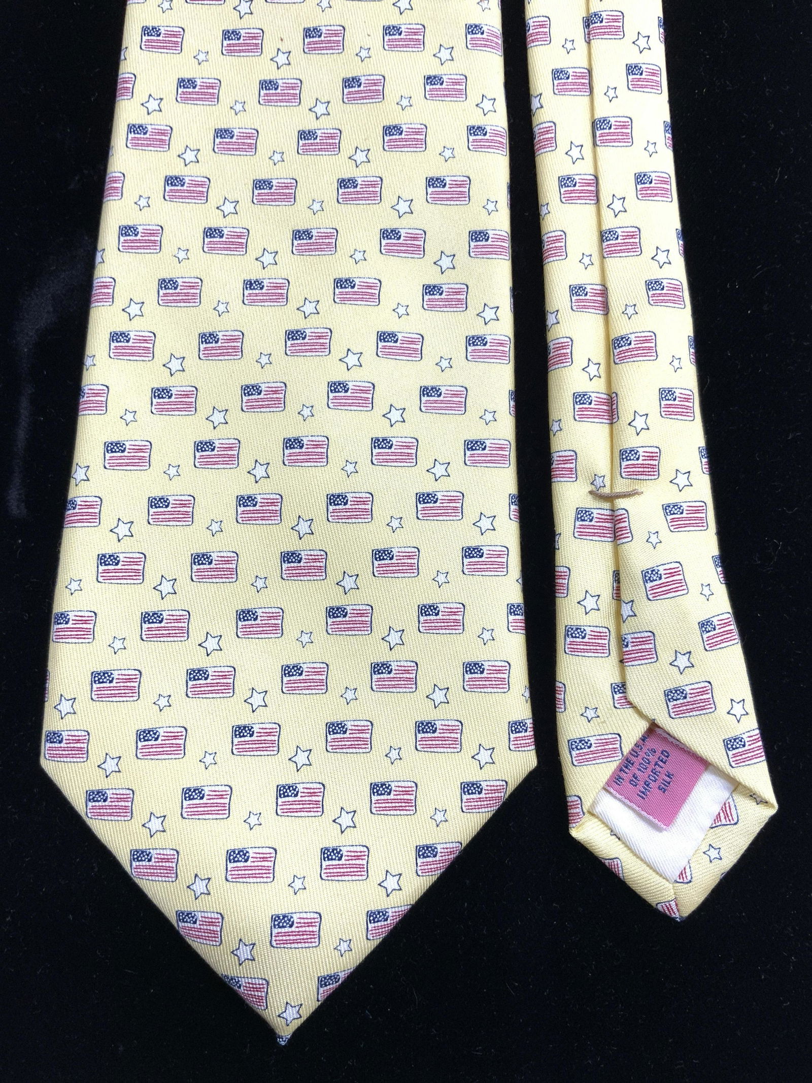 VINEYARD VINES MARTHAS VINEYARD Silk Necktie (1 of 6)