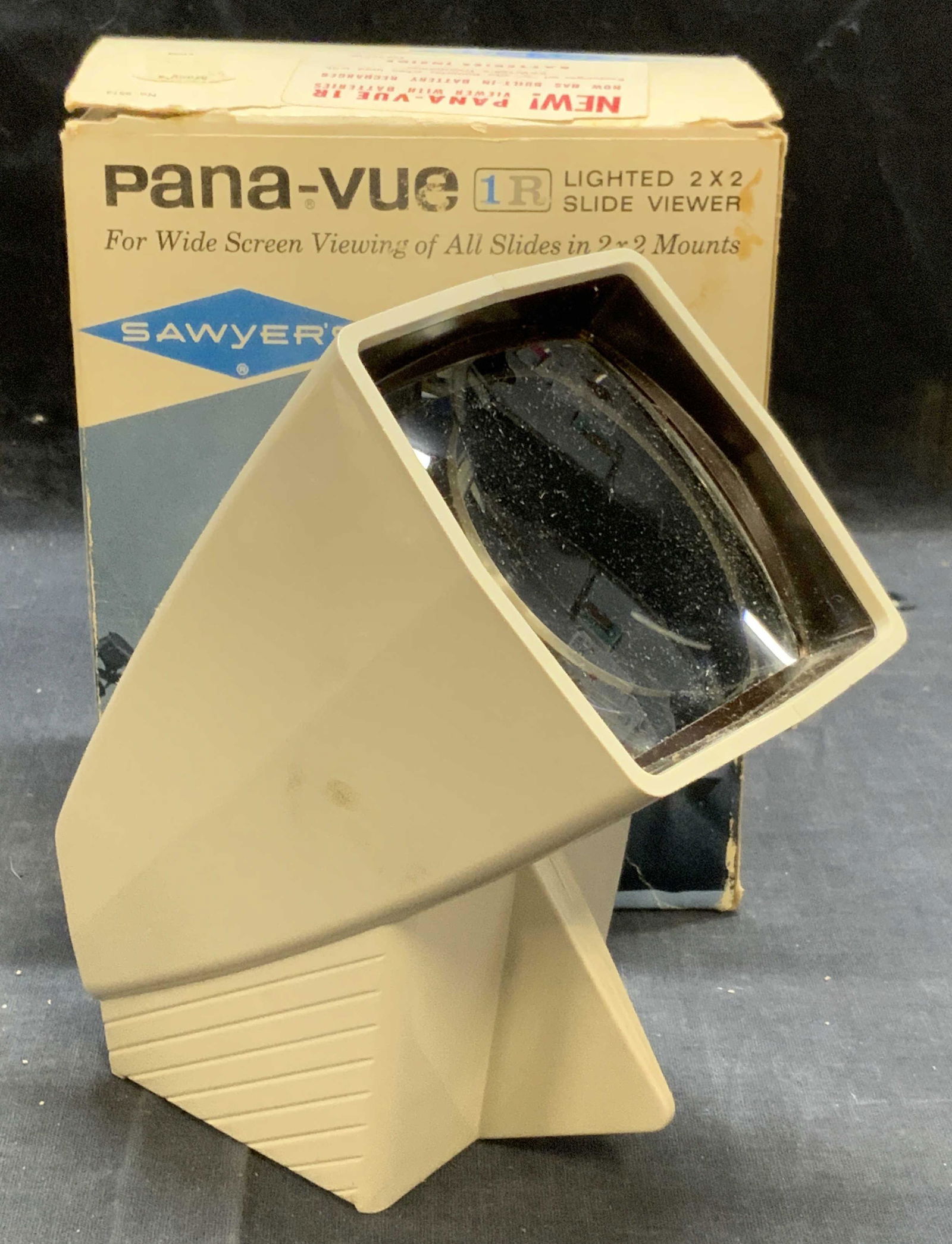 Vtg PANA-VUE Lighted 2x2 Slide Viewer, Orig Box (1 of 7)