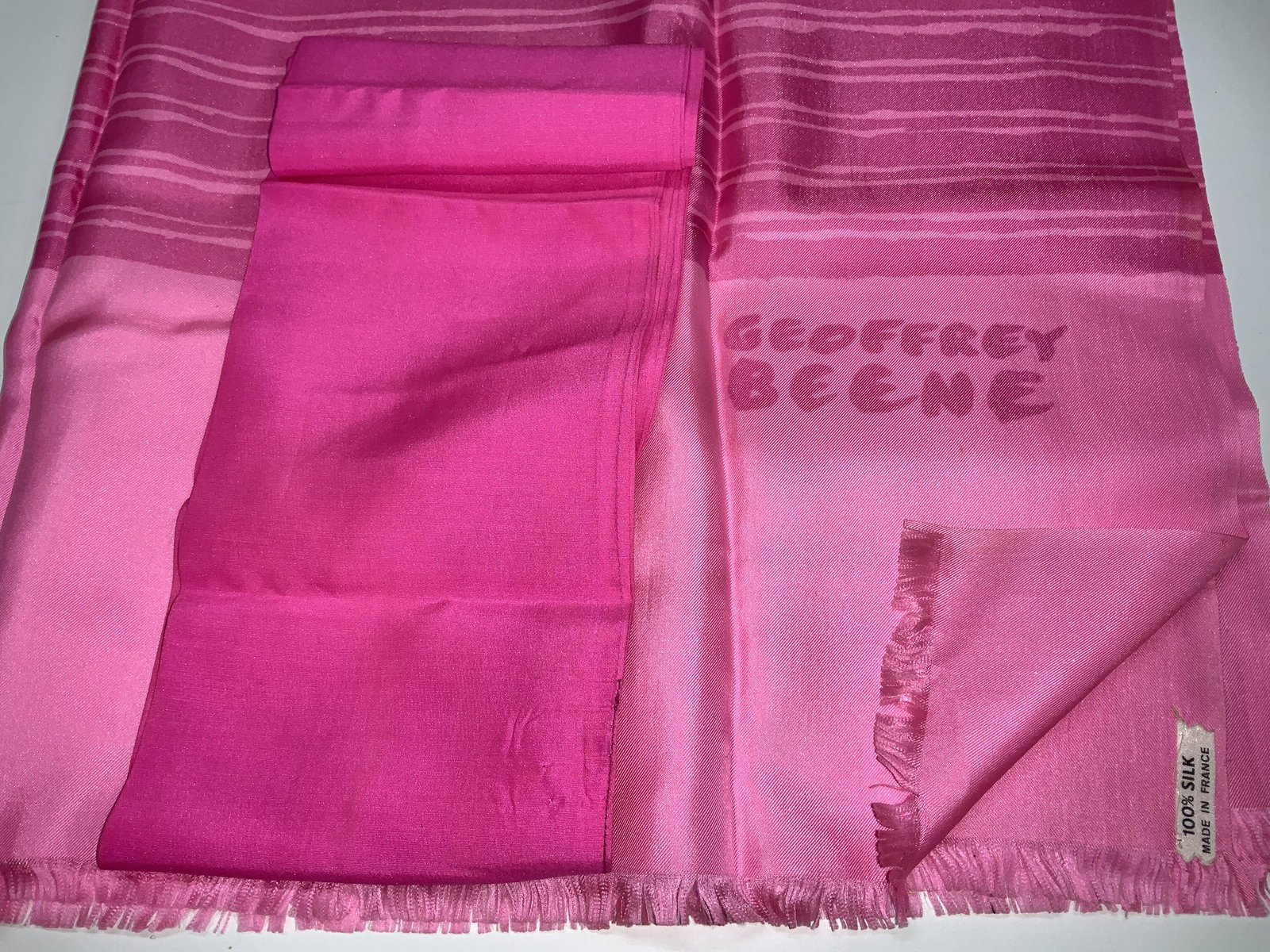 2 Geoffrey Beene Silk Scarf, France (1 of 7)
