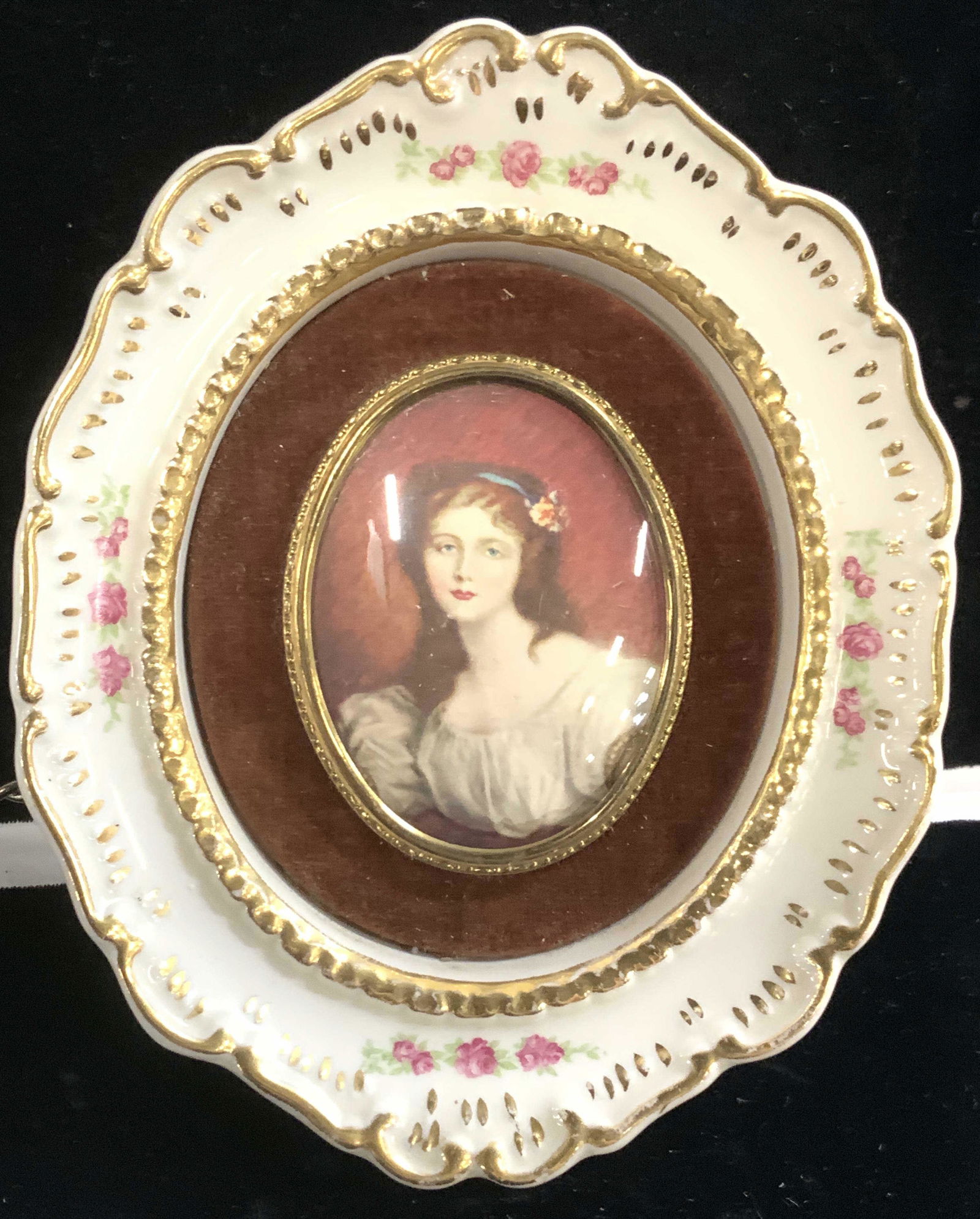 Gilt Porcelain Frame of Off Set Litho Portrait (1 of 7)