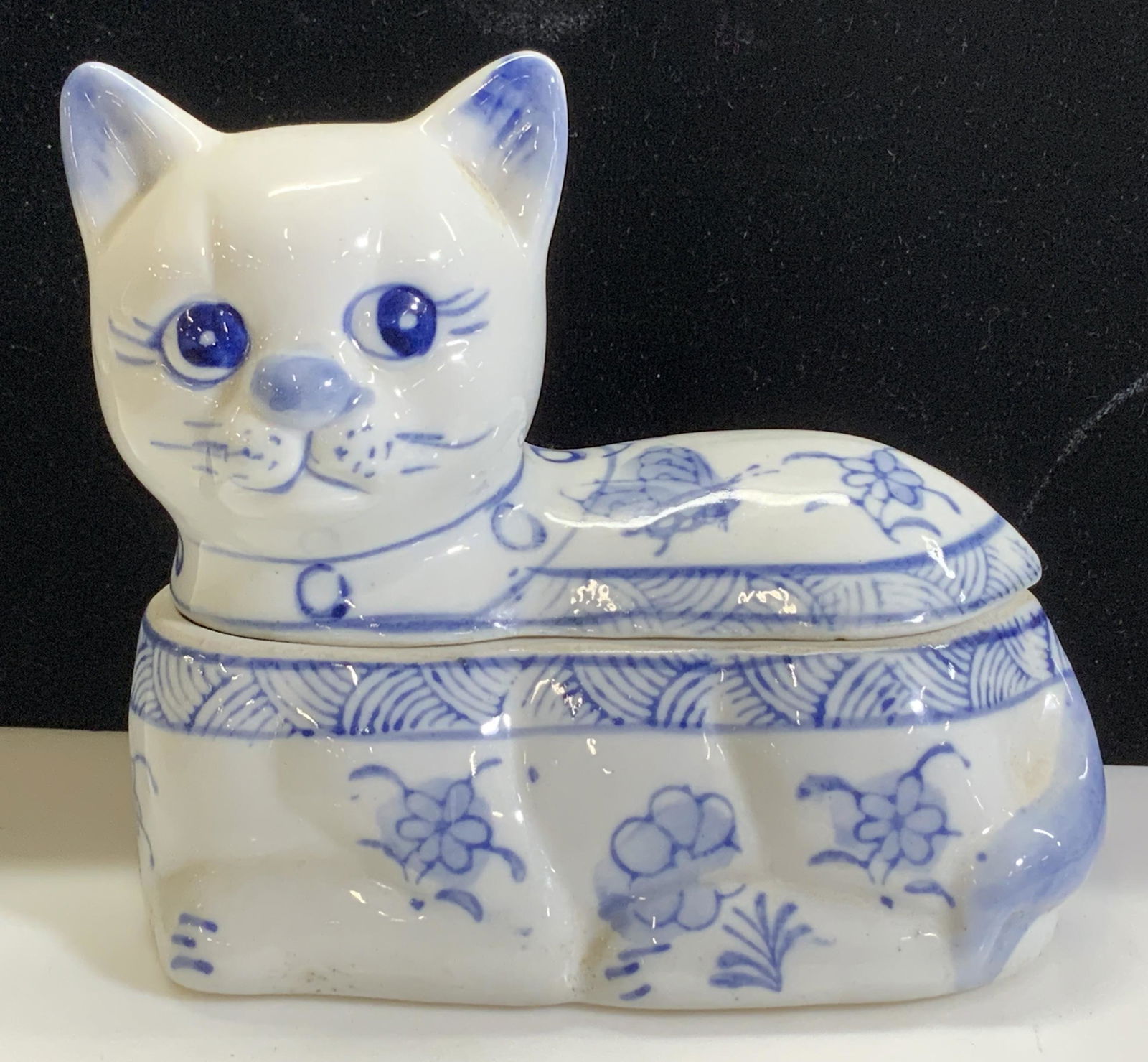 Cat Figural Asian Porcelain Trinket Box, Signed (1 of 6)