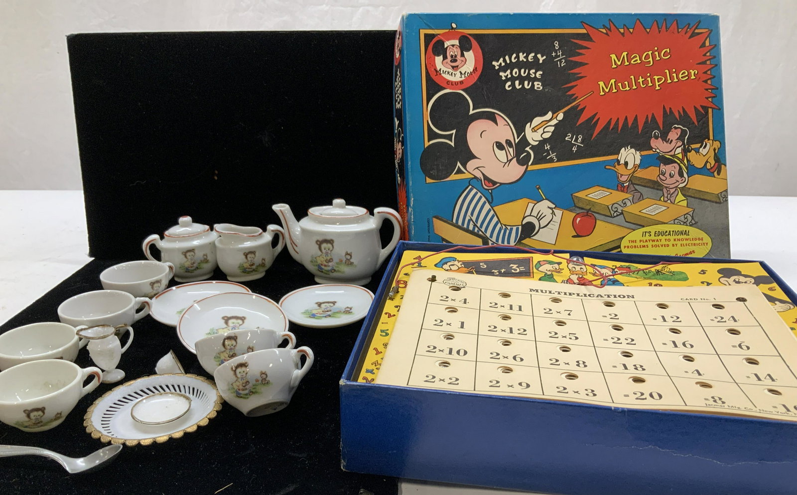 Mickey Mouse Multiplier, Childs Porcelain Tea Set (1 of 12)