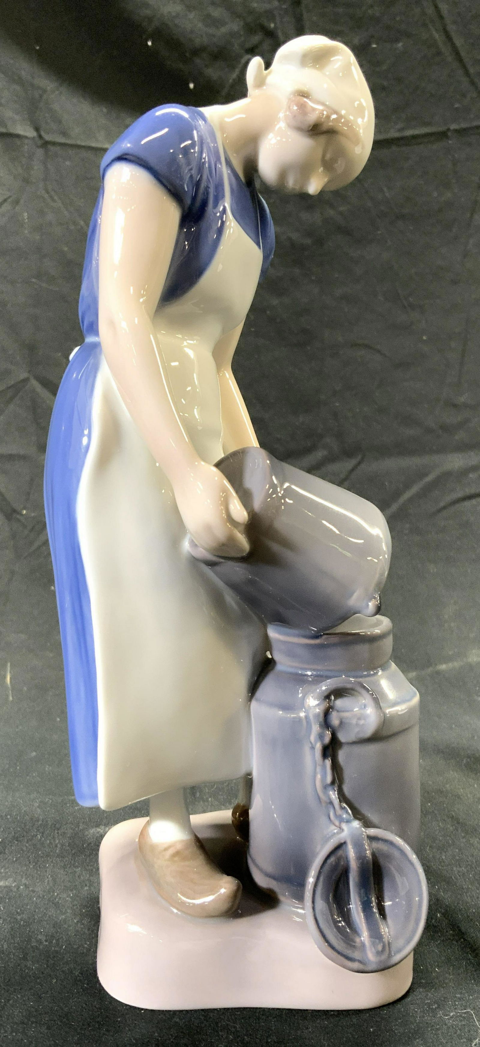 BING & GRONDAHL Vtg Girl W Milk Can Porc Figural (1 of 7)