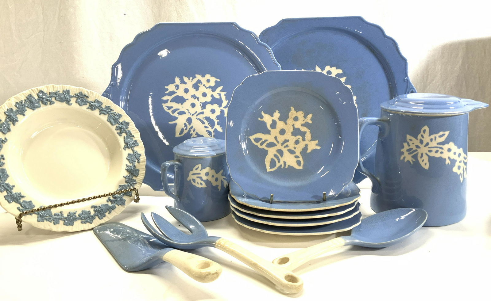 Harker Pottery Co, Wedgwood Porcel Tableware 14 (1 of 9)