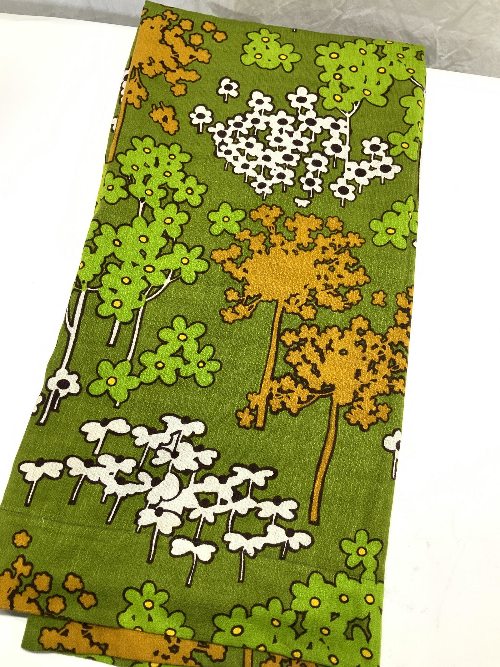 Mid Century Curtain Panel with Pop Art Flowers (1 of 7)