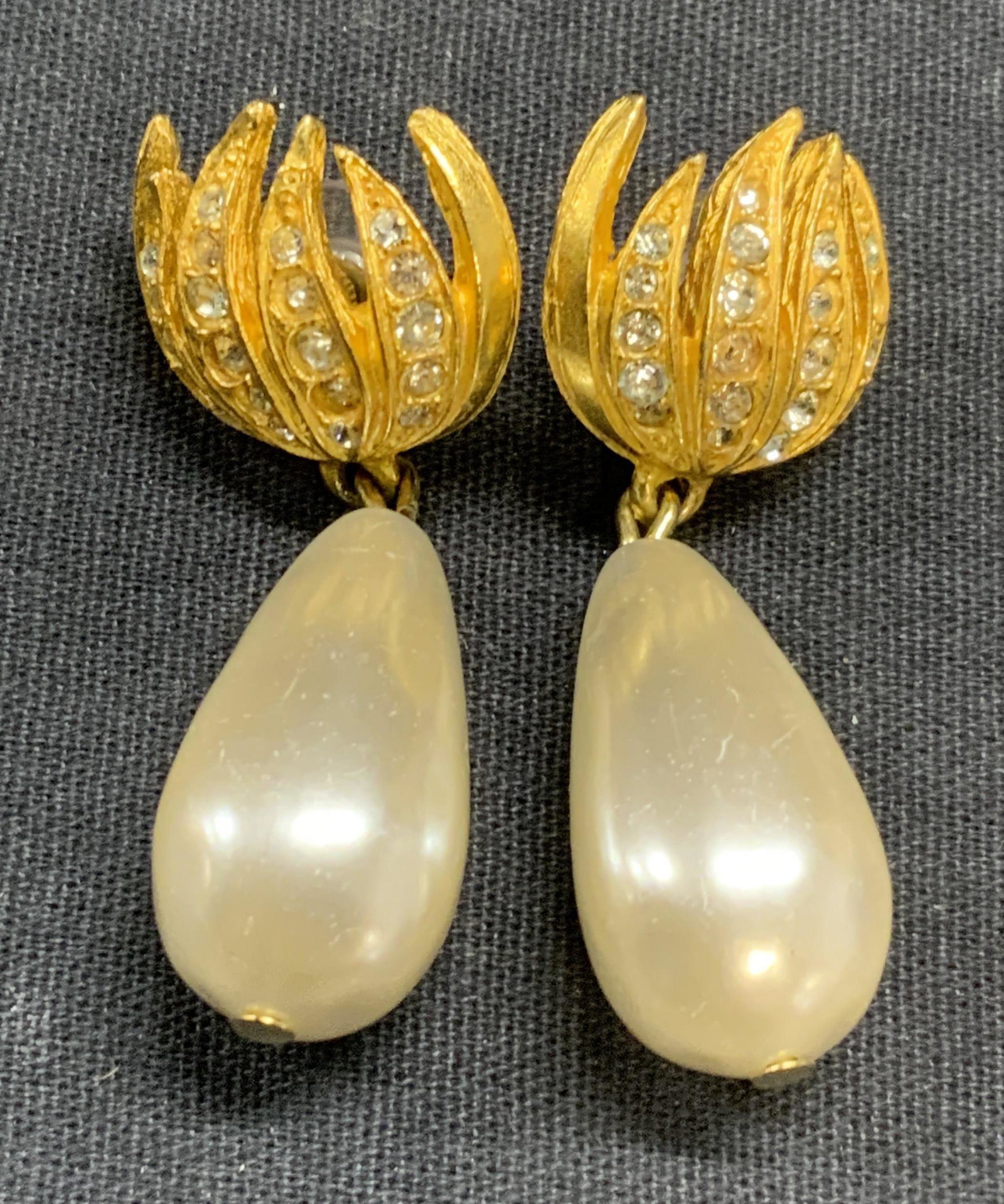 Gold Tone Faux Pearl Dangle Earrings, Jewelry (1 of 6)