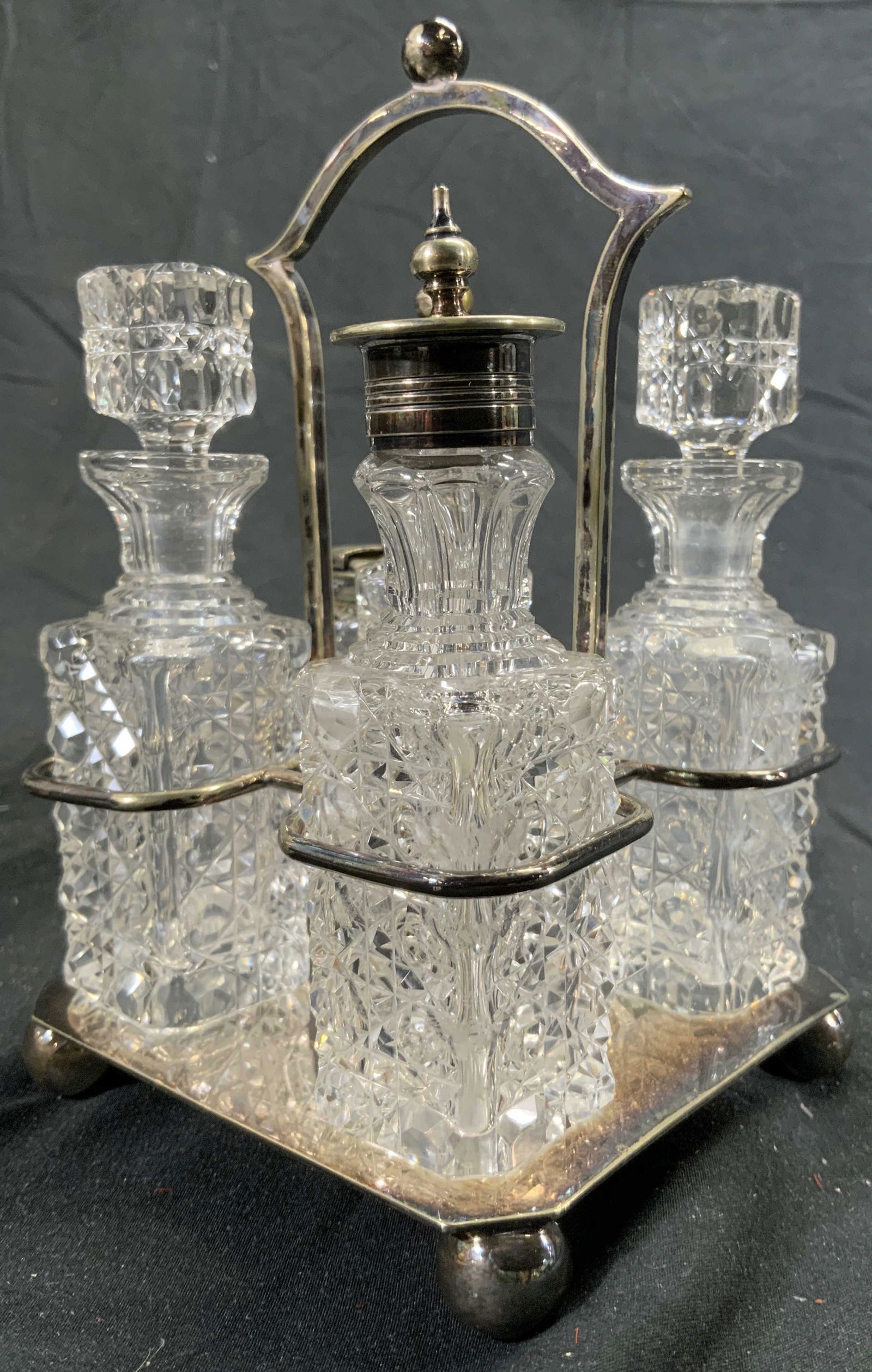R&B Silver Plated Antique Cruet Set (1 of 7)