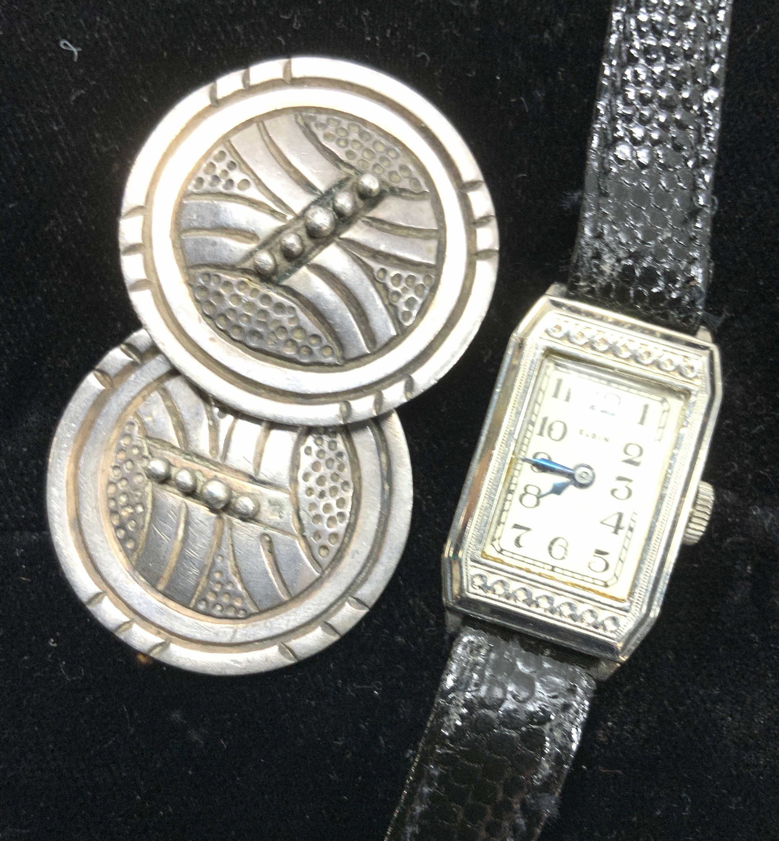 Vtg ELGIN Watch, Pr Sterling Silver Buttons Mexico: Pair of Mexican Silver Buttons , App 1.25 in., these are hallmarked Victoria TAXCO Mexico Silver 70. .59 ozt total weight These are possibly dating to the 1920-1940s as per the hallmark. Up cycle into