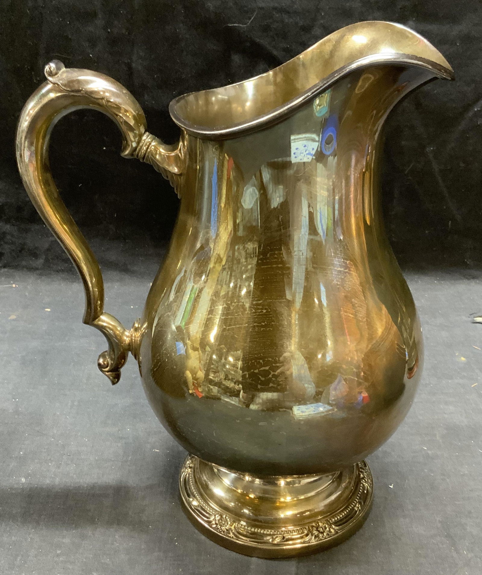 Rogers Bros Remembrance Silver Plate Pitcher (1 of 6)