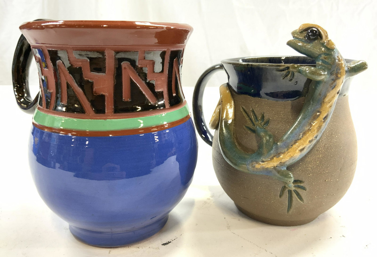 2 Signed Assorted Pottery Vessels W Gecko Handles (1 of 8)