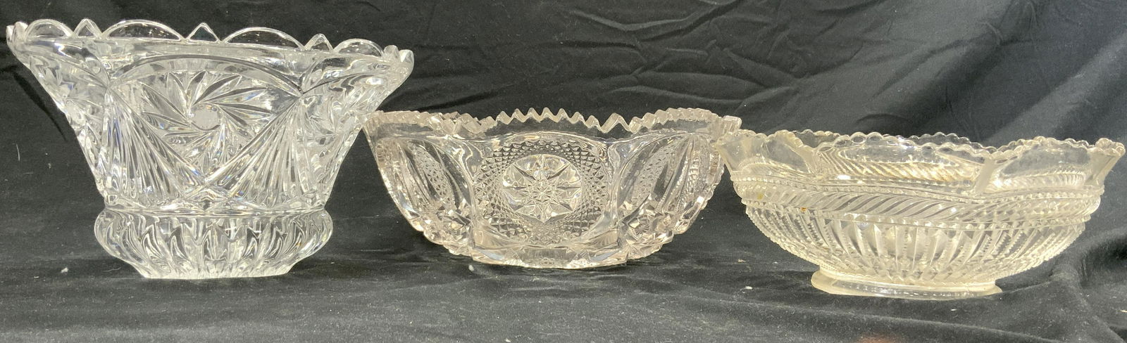 Lot 3 Assorted Glass & Crystal Bowls Vessels (1 of 6)