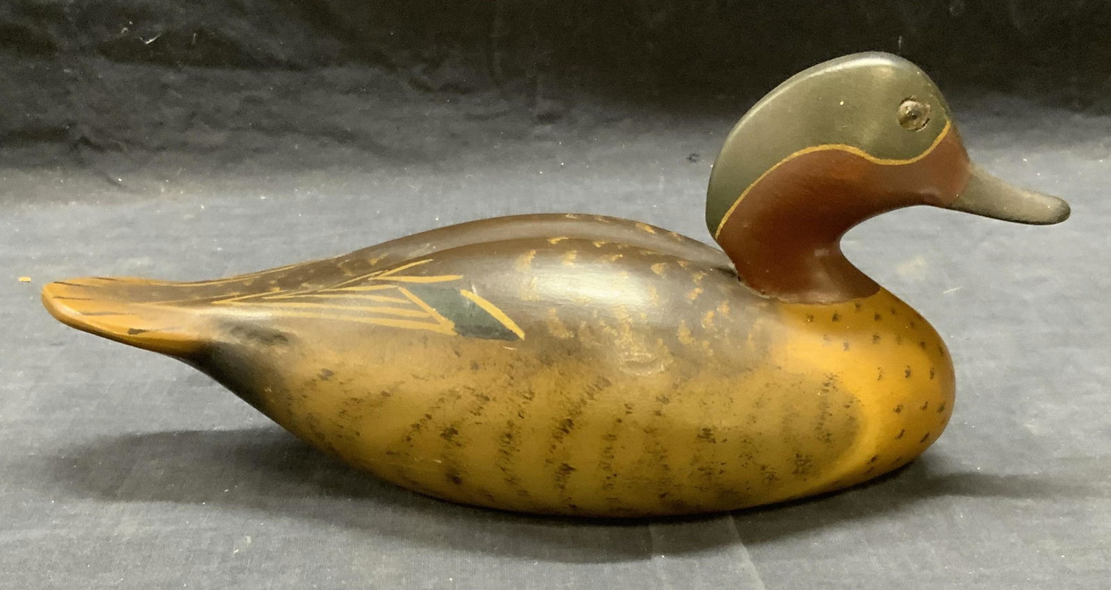 Carved Wood Decoy Duck Figural Auction