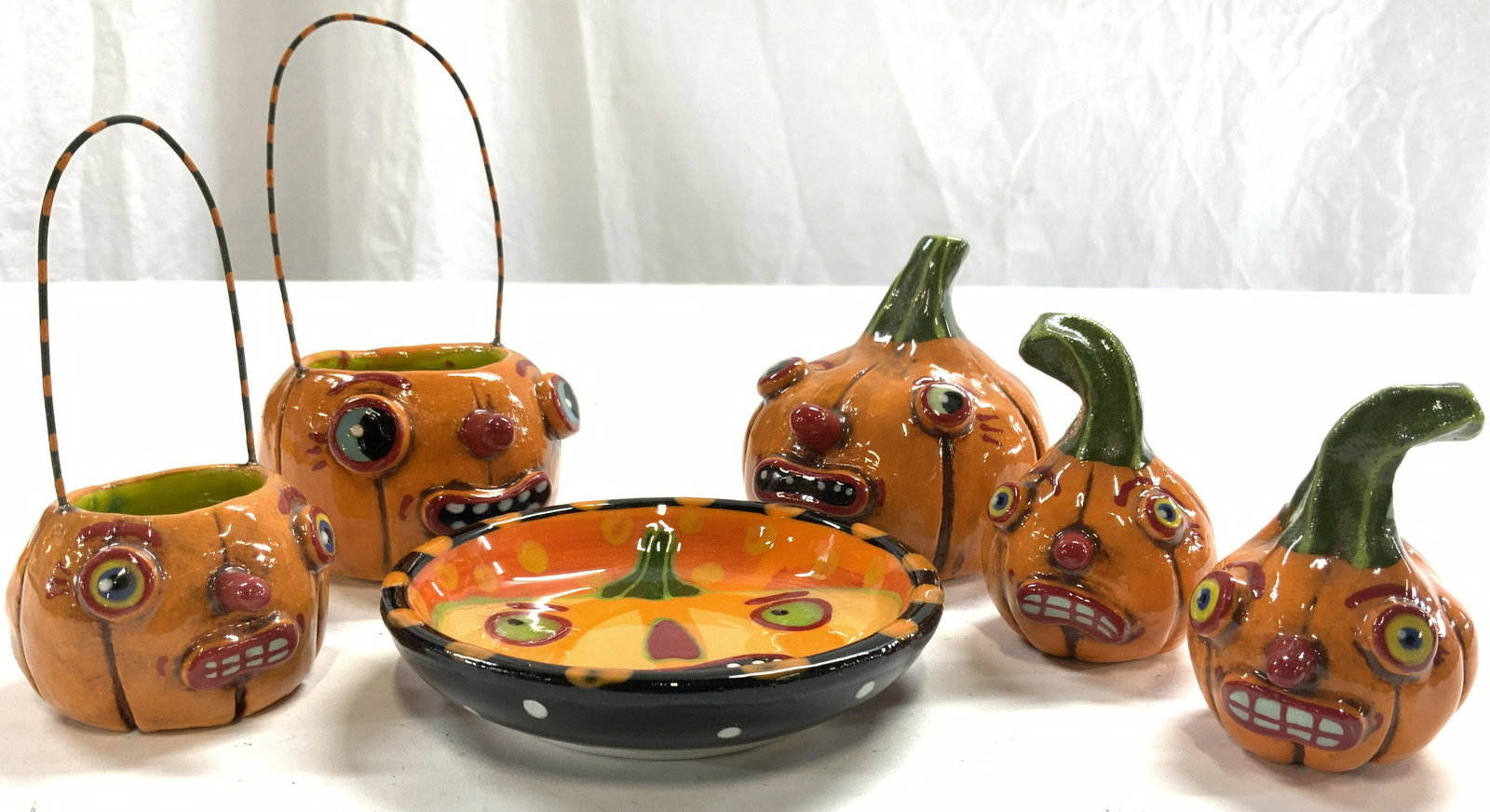 BLOOM Lot 6 Ceramic Pumpkin Halloween Accessories (1 of 7)