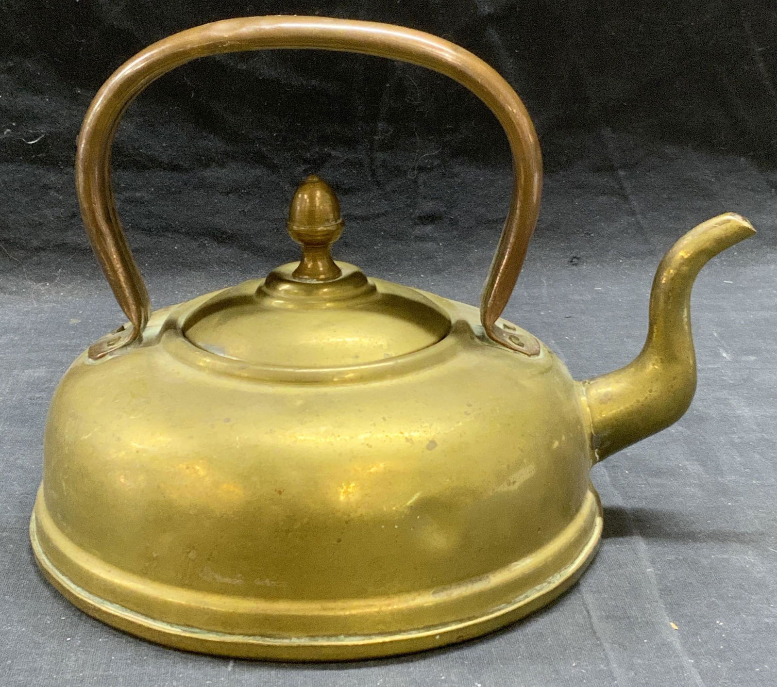 Vintage Brass Tea Kettle (1 of 6)