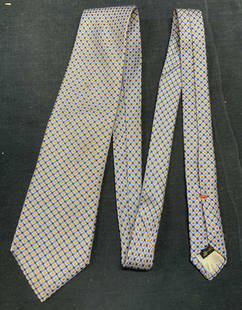 ERMENEGILDO ZEGNA Blue/Yellow Silk Dot Tie Italy: ERMENGILDO Zegna blue and yellow silk dot tie. Made in Italy. Blemish to fabric, some pulling observed. Measures approx. 59 inches long. ERMENGILDO zegna, Ermenegildo zegna tie, mens luxury tie, mens