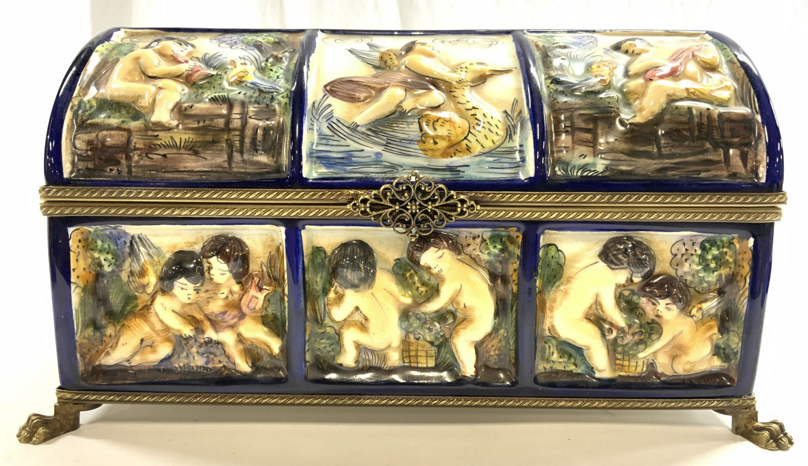 R CAPODIMONTE Porcelain & Brass Keepsake Box Italy (1 of 10)