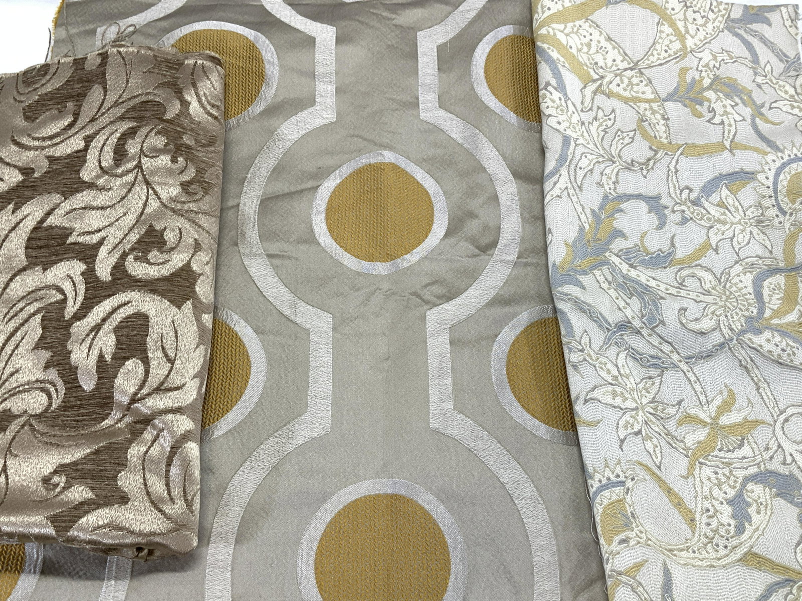 Lot 3 Custom Fabric Remnants (1 of 10)