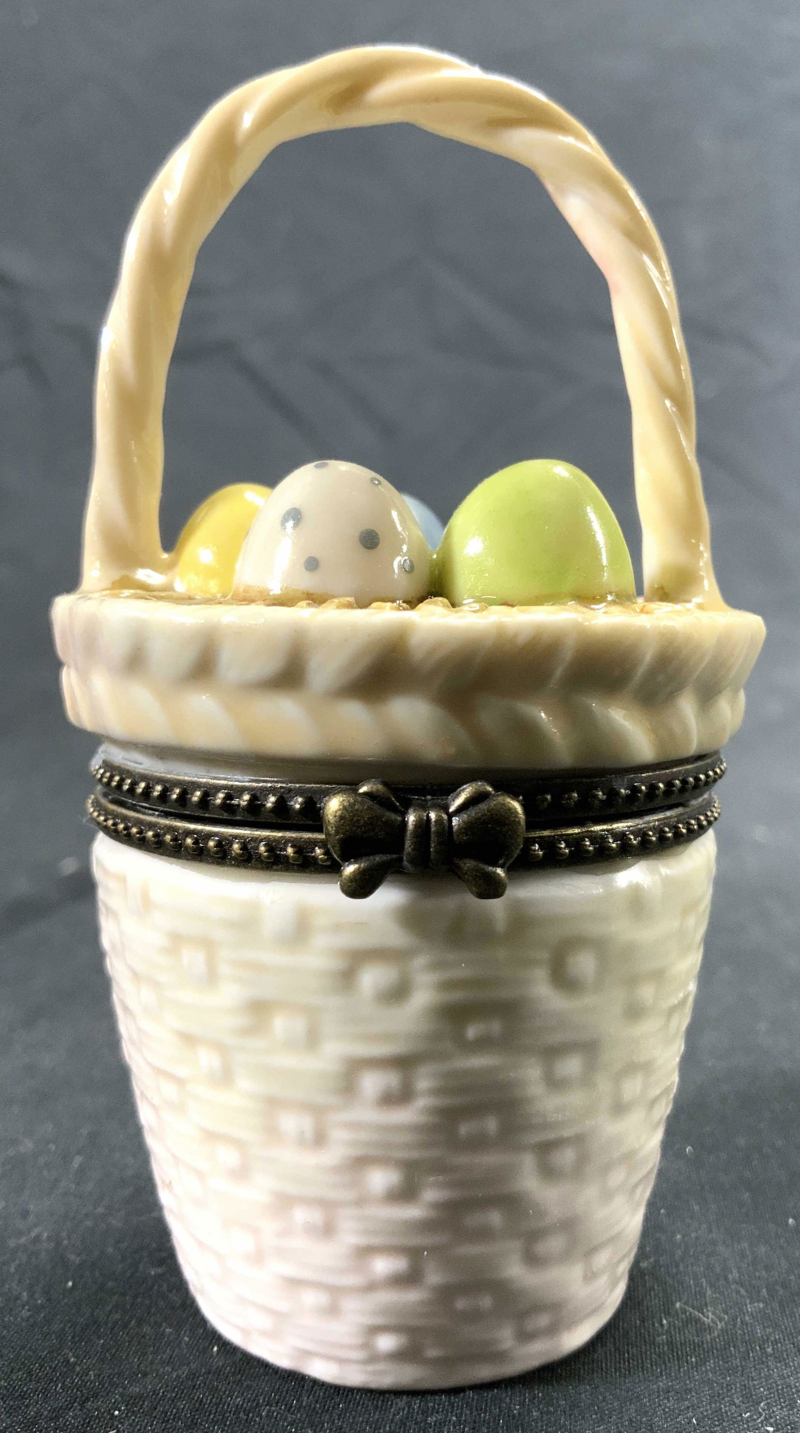 Vintage Porcelain Easter Basket Pill Box (1 of 6)