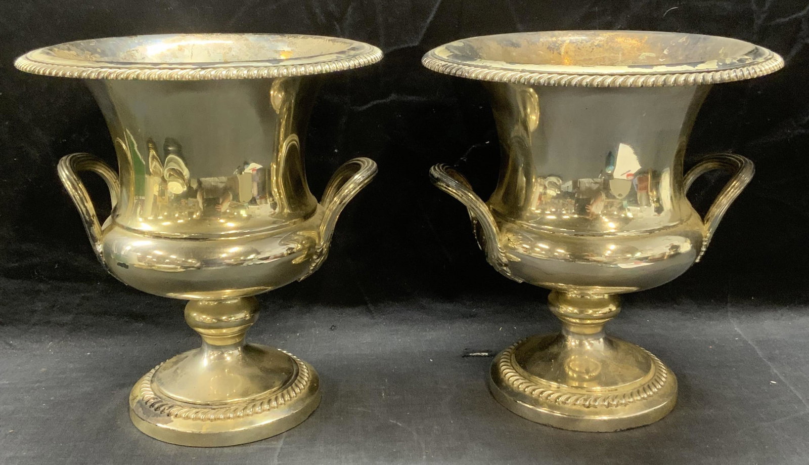 Pr Hallmarked Vintage Silver Plated Urn Cachepots (1 of 16)