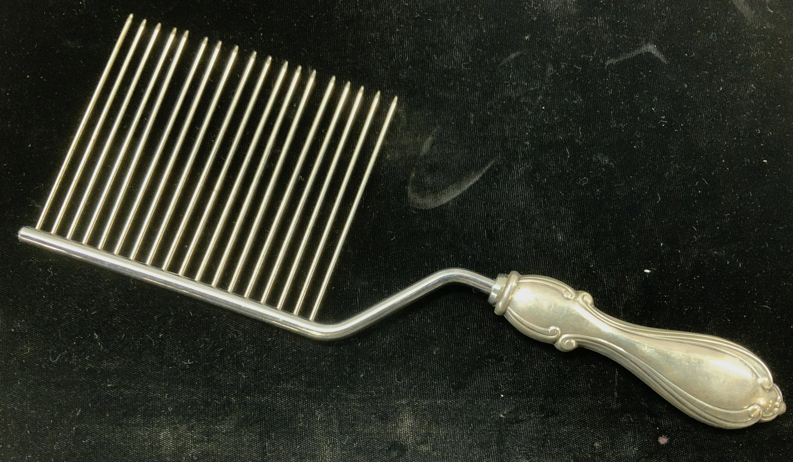 Sterling Silver Angel Food Cake Slicer (1 of 6)