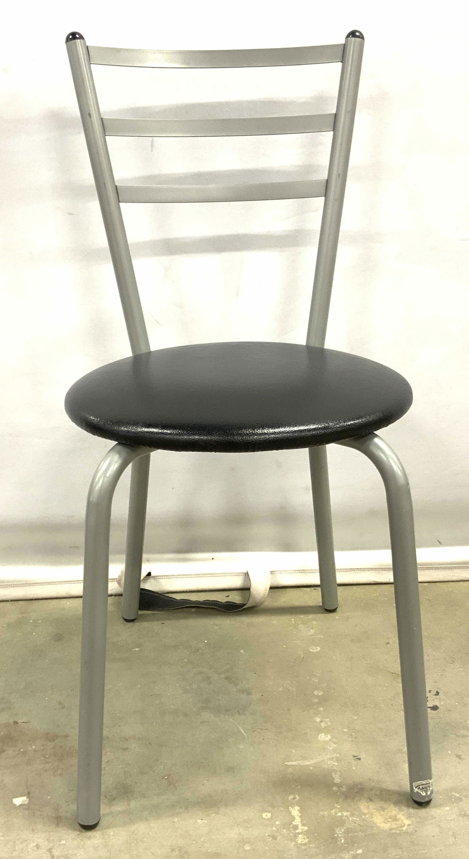 AMISCO Tubular Postmodern Leather Seated Chair (1 of 11)