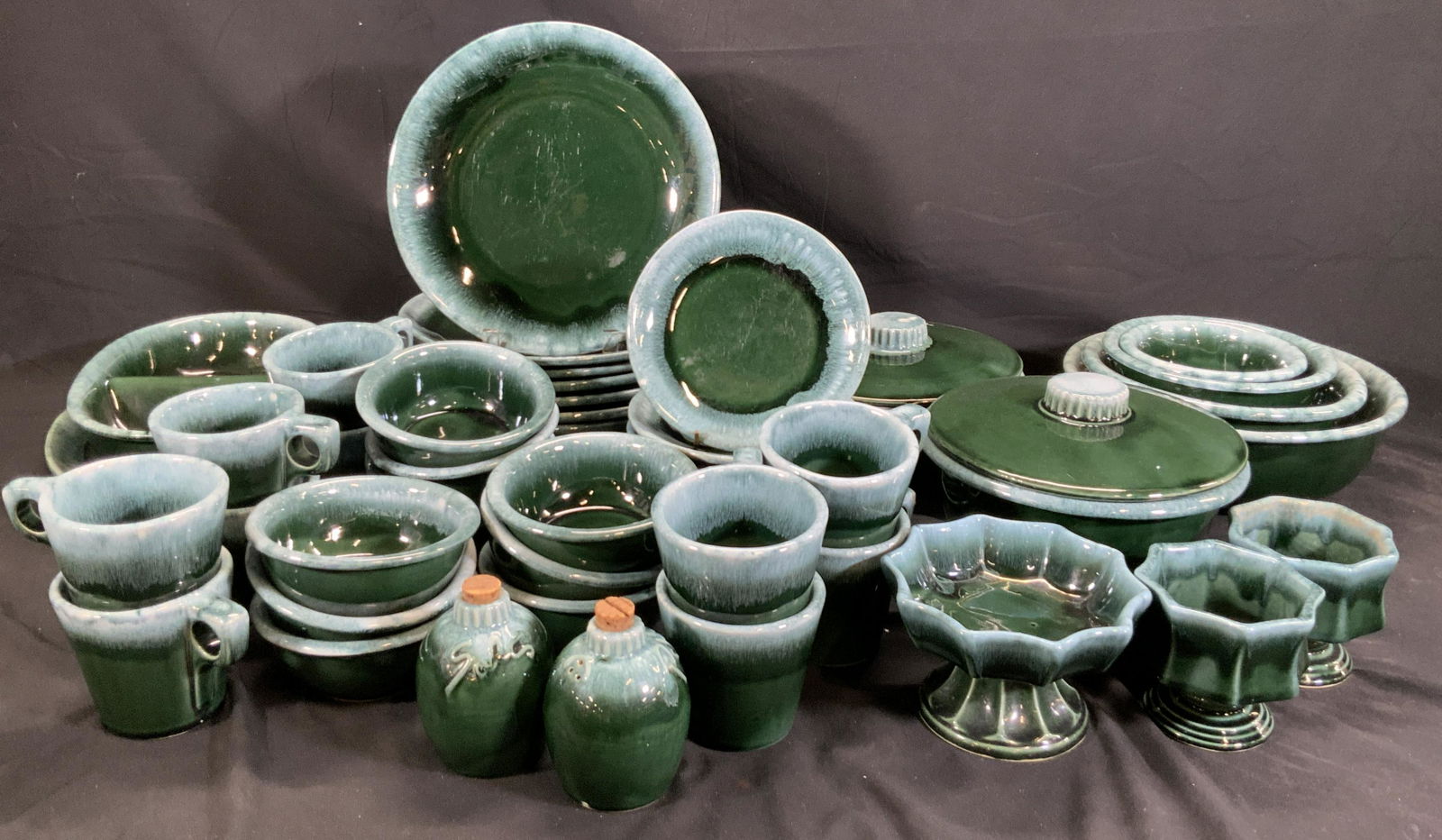 Set 52 HULL POTTERY USA Vintage Dinnerware (1 of 15)