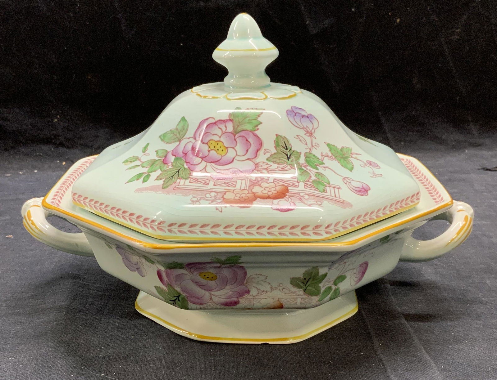 ADAMS Calyx Ware Ironstone Lidded Bowl England (1 of 8)