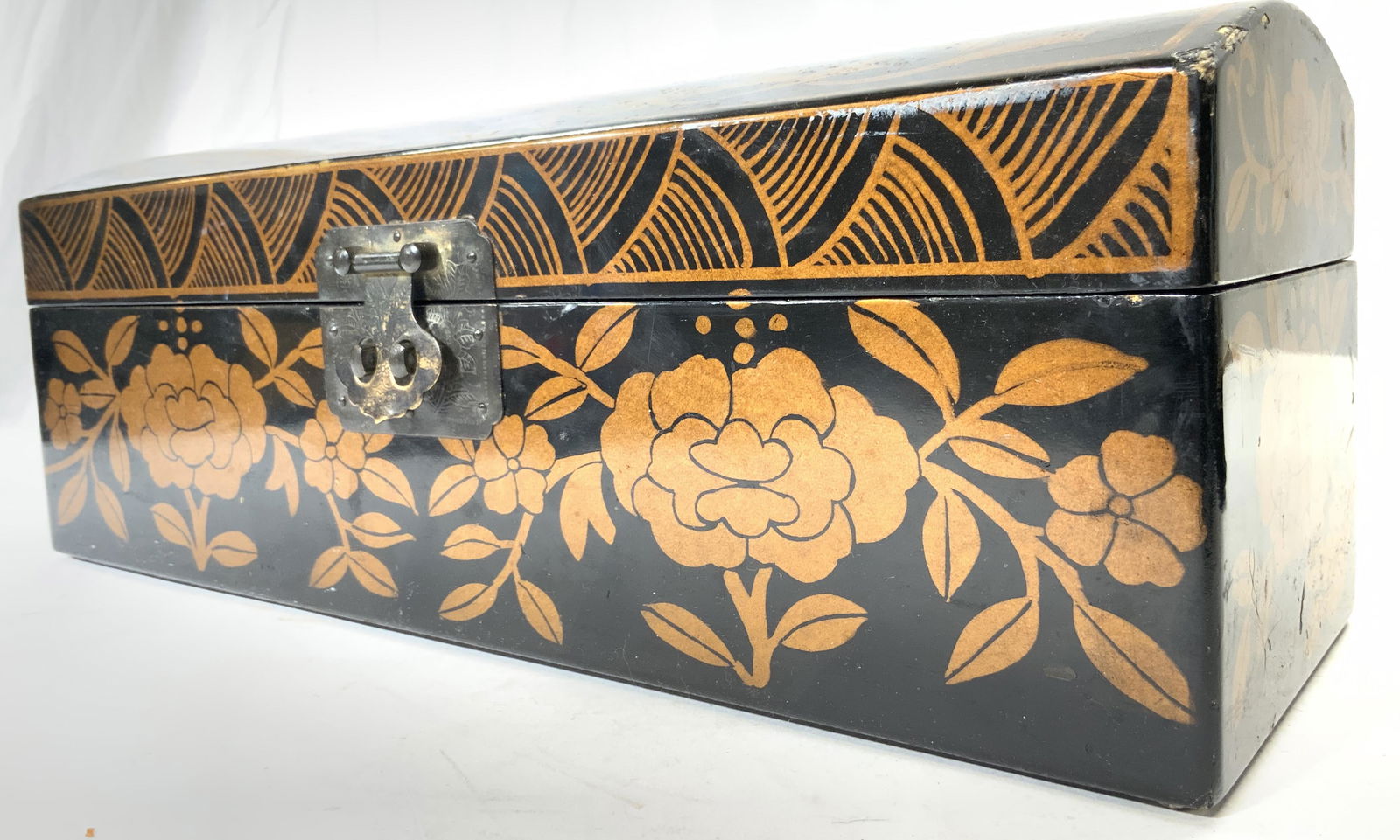 Vntg Asian Lacquered Lidded Keepsake Box (1 of 9)