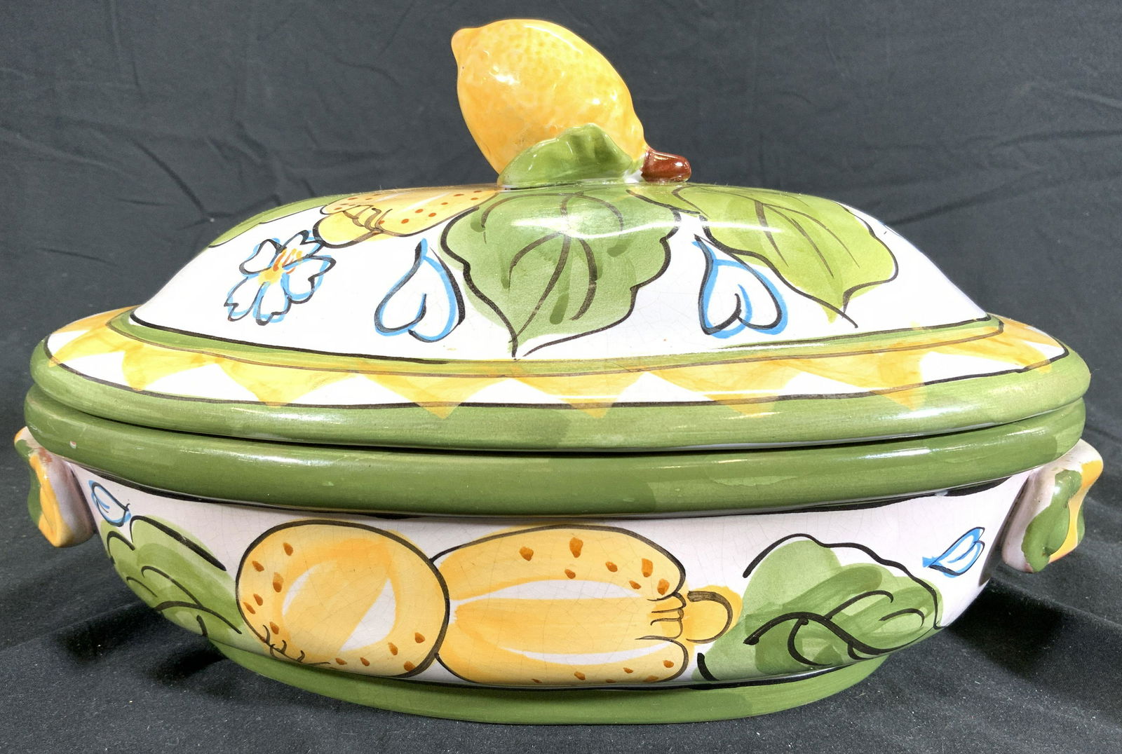 WORLD BAZAAR Ceramic Painted Lidded Serving Dish (1 of 7)