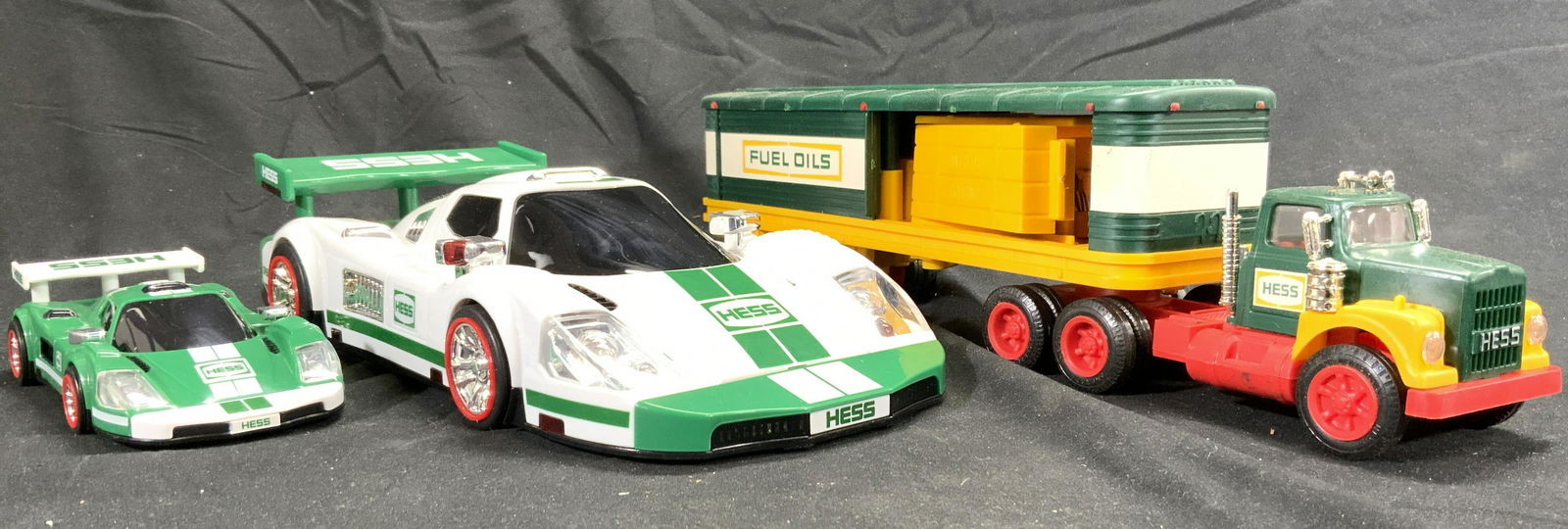 HESS Lot 3 Vntg Toy Truck & Race Cars W Boxes (1 of 14)
