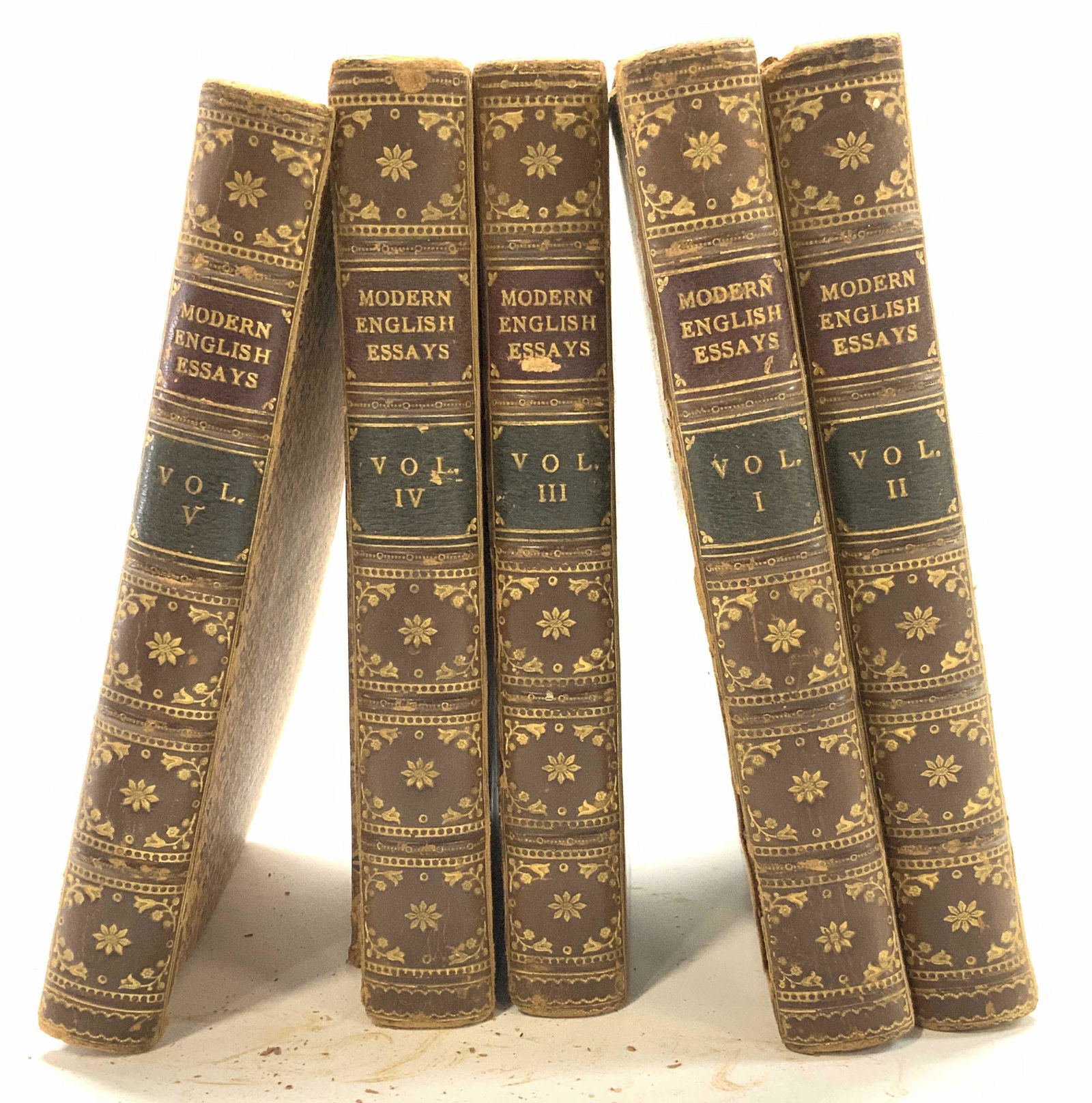 Modern English Essays Gilt Antique Book Set 5 (1 of 10)