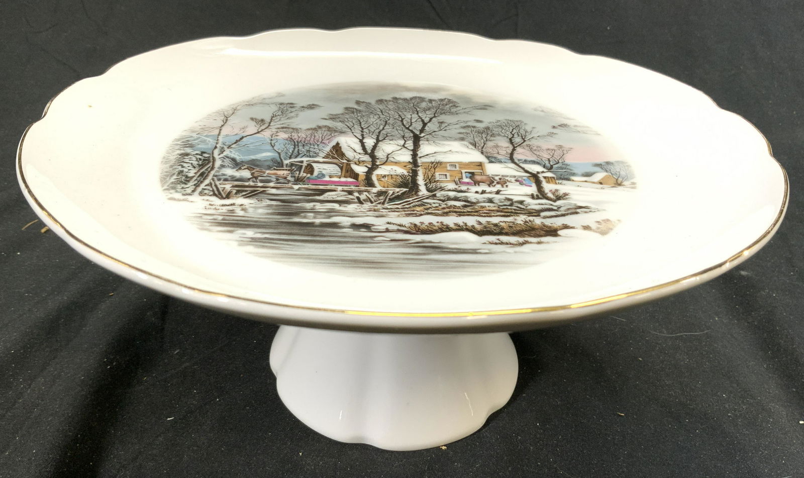 AVON PRODUCTS Porcelain Cake Stand (1 of 6)
