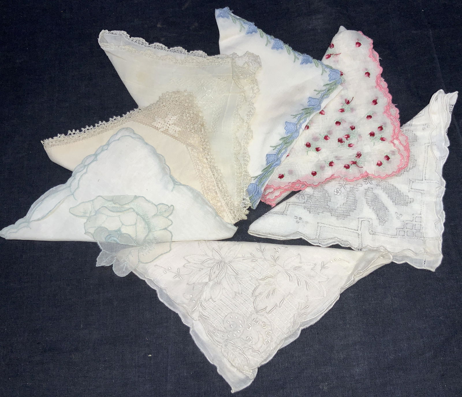 Set 7 Vintage Linen & Embroidered Handkerchiefs (1 of 13)