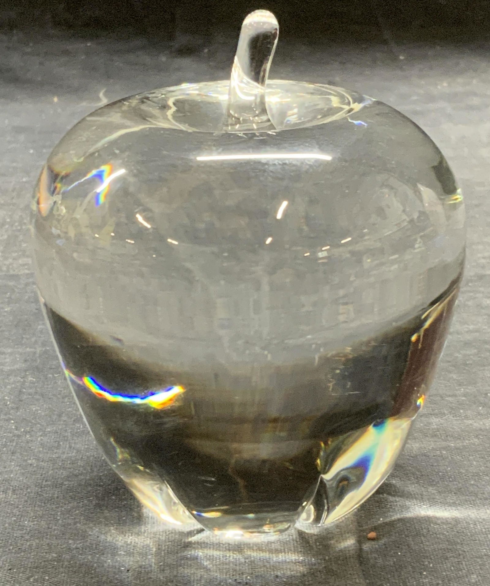 Steuben Crystal Apple Paperweight Figurine (1 of 6)