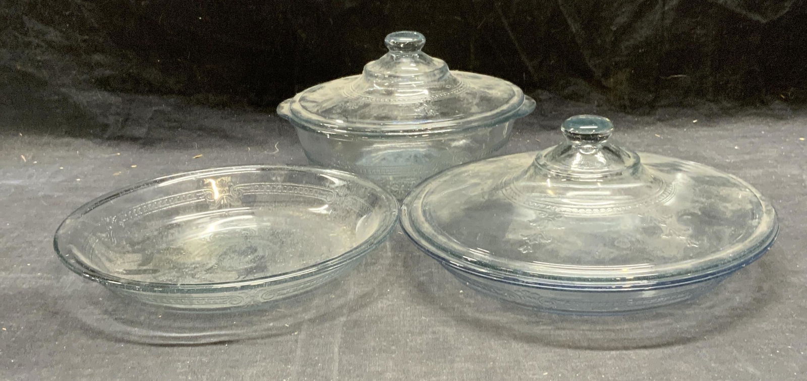 Lot 3 Fire King Glass Dishes & Lids (1 of 10)